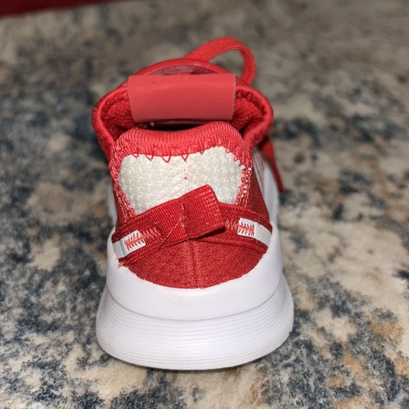 Red adidas shoes for babies/toddlers - Picture 4 of 10
